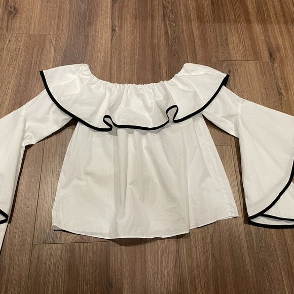 brand new, White Off-the-Shoulder Bell Sleeve Blouse - Picture 1 of 4